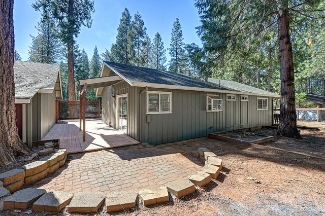 5638 Lupin Ln, Pollock Pines, CA 95726