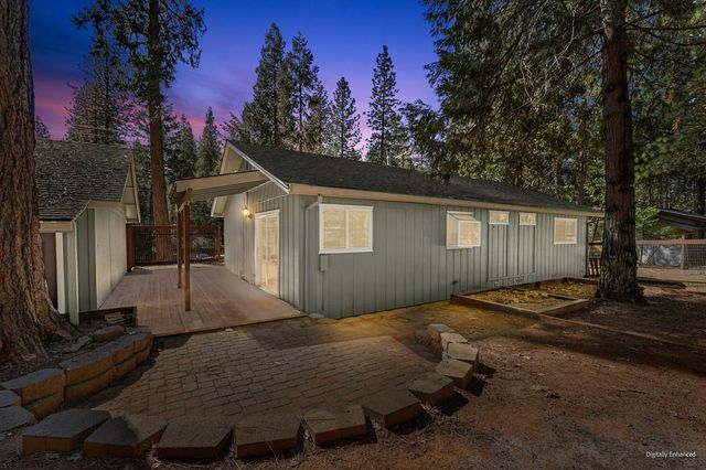 5638 Lupin Ln, Pollock Pines, CA 95726