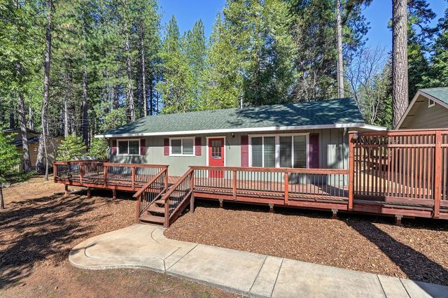 5638 Lupin Ln, Pollock Pines, CA 95726