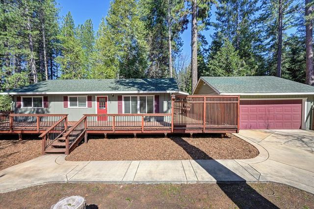 5638 Lupin Ln, Pollock Pines, CA 95726