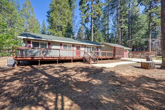 5638 Lupin Ln, Pollock Pines, CA 95726