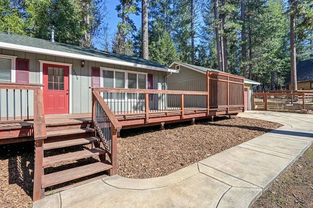 5638 Lupin Ln, Pollock Pines, CA 95726