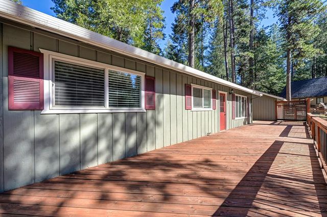 5638 Lupin Ln, Pollock Pines, CA 95726