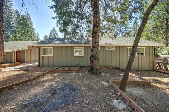5638 Lupin Ln, Pollock Pines, CA 95726