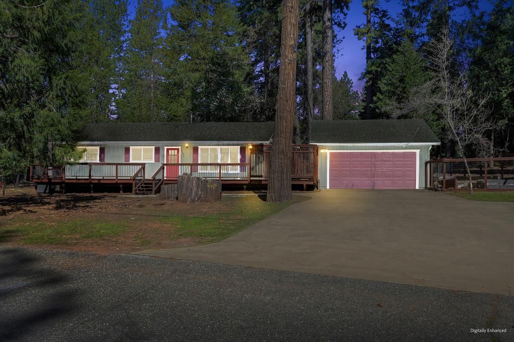 5638 Lupin Ln, Pollock Pines, CA 95726