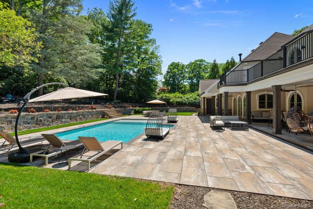 25 Marions Lane, Northport, NY 11768