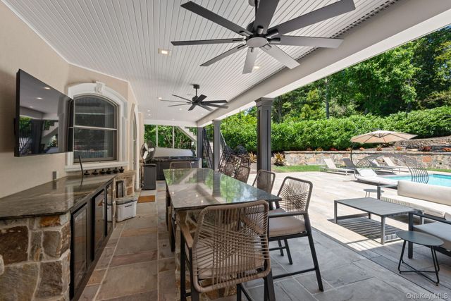 25 Marions Lane, Northport, NY 11768