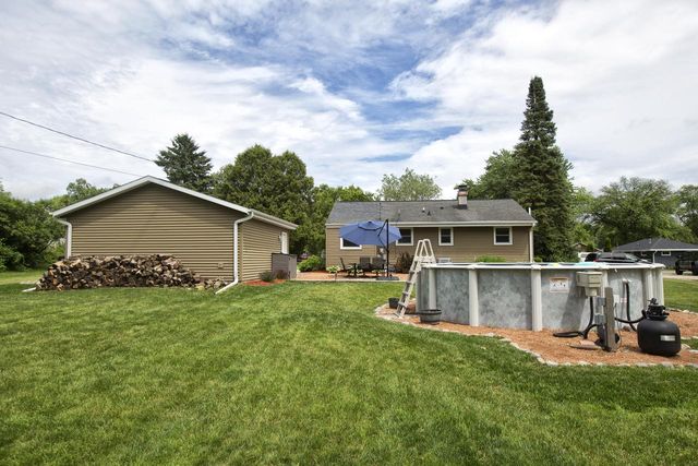 8965 S 83rd STREET, Franklin, WI 53132