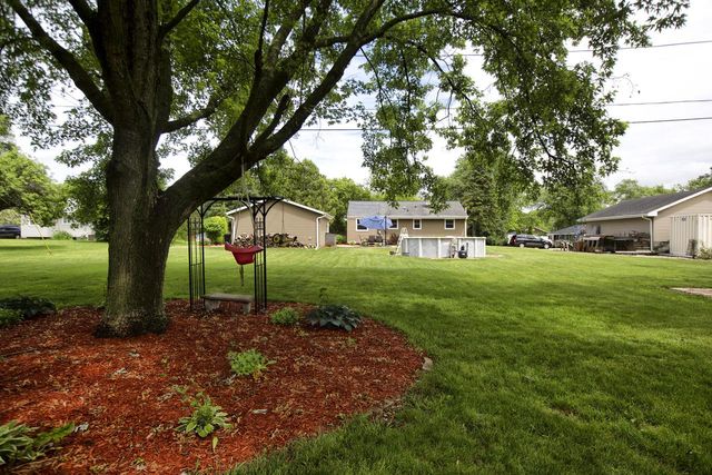 8965 S 83rd STREET, Franklin, WI 53132