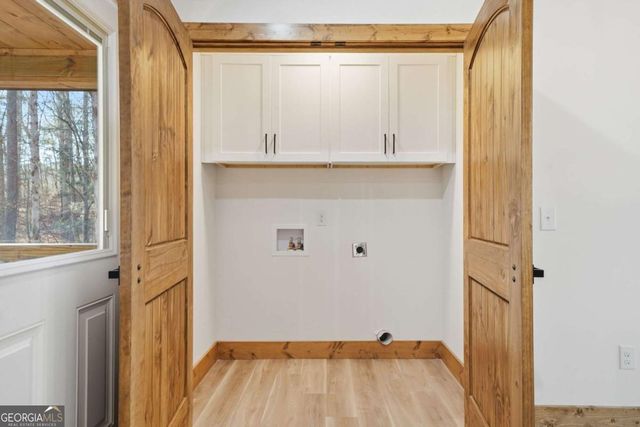 1883 Newport Drive, Ellijay, GA 30540