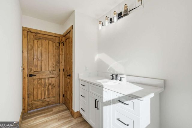 1883 Newport Drive, Ellijay, GA 30540