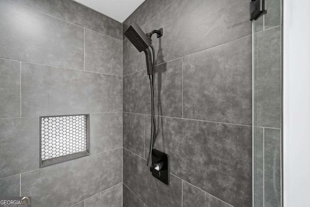 1883 Newport Drive, Ellijay, GA 30540