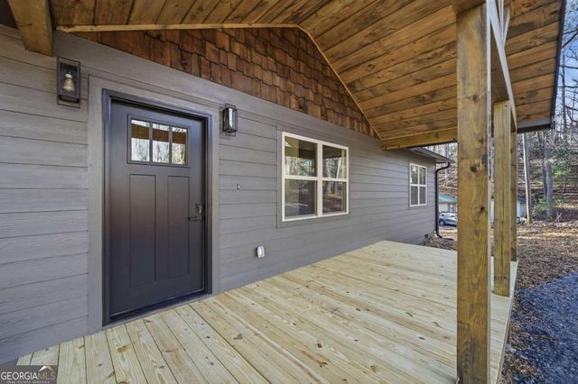 1883 Newport Drive, Ellijay, GA 30540