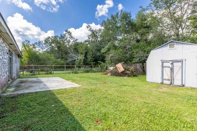 130 Red Street, Gray, LA 70359