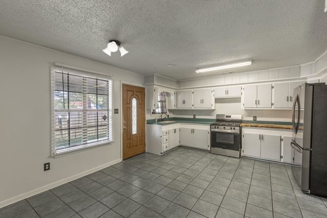 130 Red Street, Gray, LA 70359