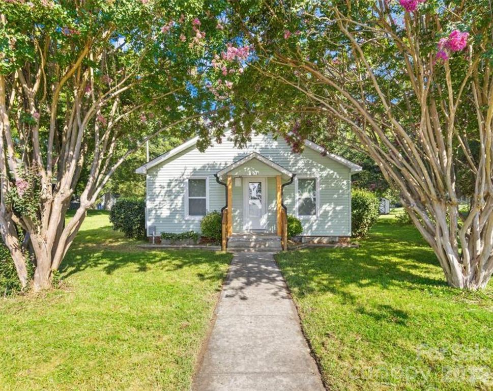 604 S Zion Street, Landis, NC 28088