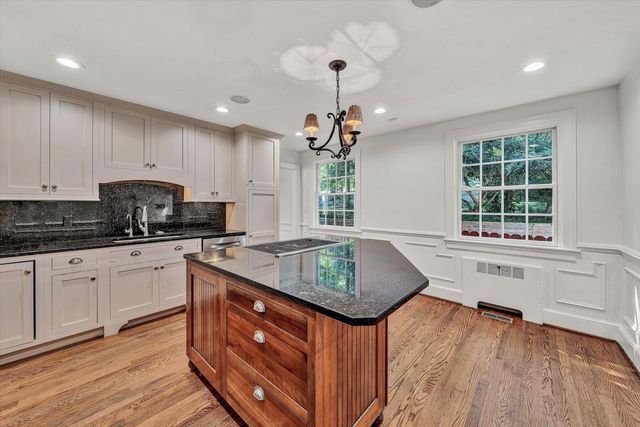 3052 Poplar LN SW, Roanoke, VA 24014