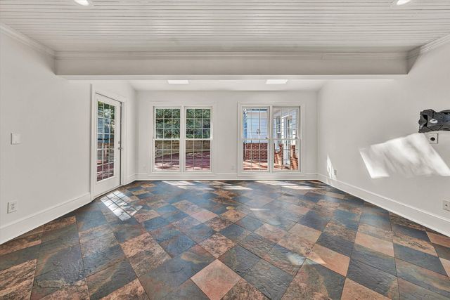 3052 Poplar LN SW, Roanoke, VA 24014