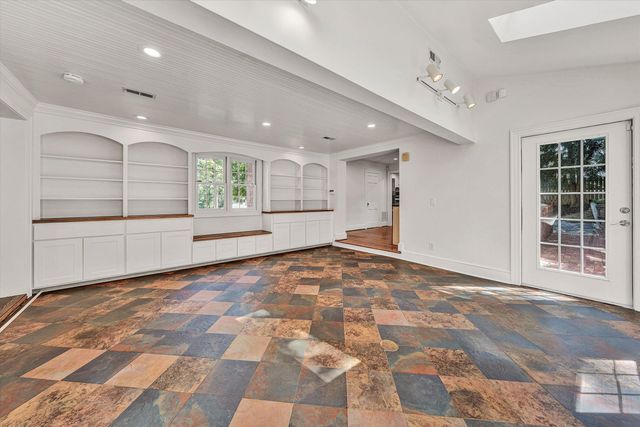 3052 Poplar LN SW, Roanoke, VA 24014