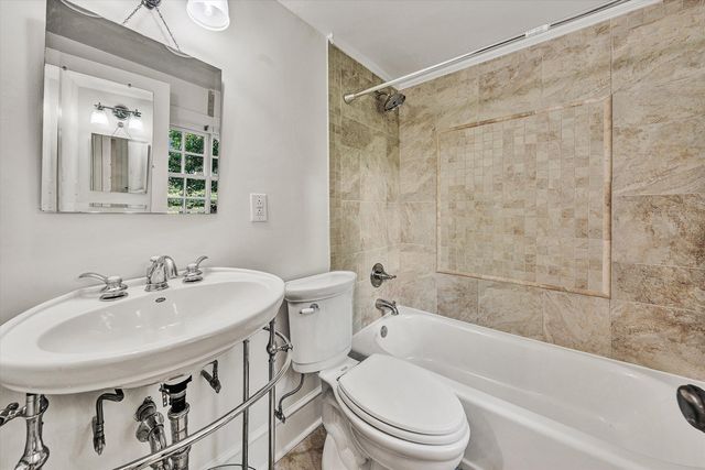 3052 Poplar LN SW, Roanoke, VA 24014