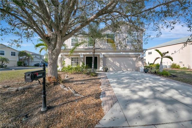 8860 Falcon Pointe LOOP, Fort Myers, FL 33912