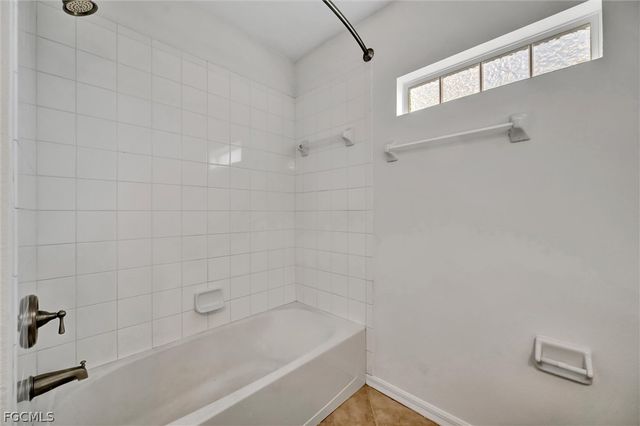 8860 Falcon Pointe LOOP, Fort Myers, FL 33912