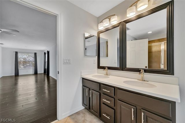 8860 Falcon Pointe LOOP, Fort Myers, FL 33912