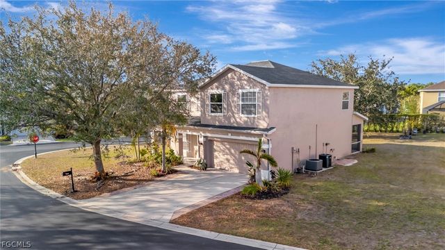 8860 Falcon Pointe LOOP, Fort Myers, FL 33912