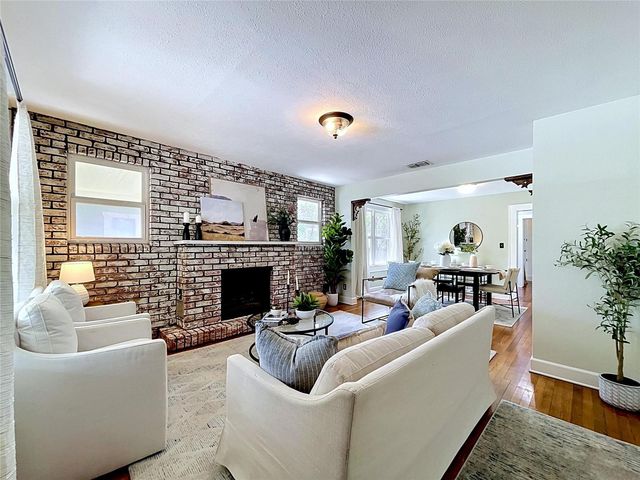 104 W CHELSEA STREET, Tampa, FL 33603