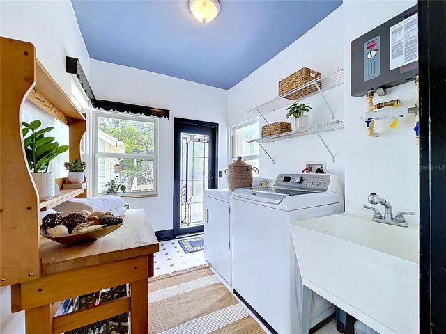104 W CHELSEA STREET, Tampa, FL 33603