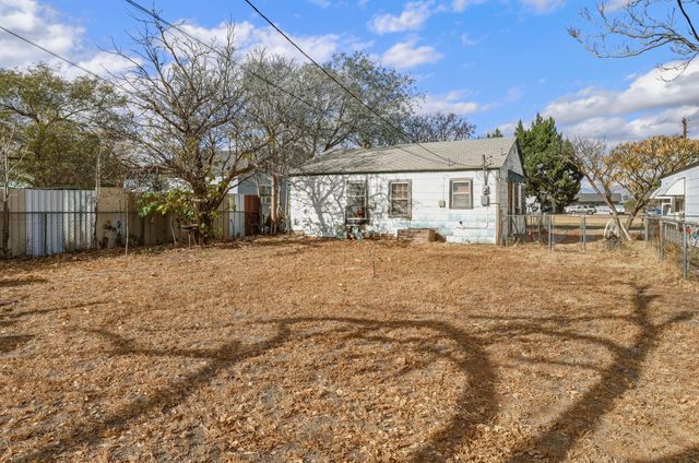 2315 2nd Street, Lubbock, TX 79415