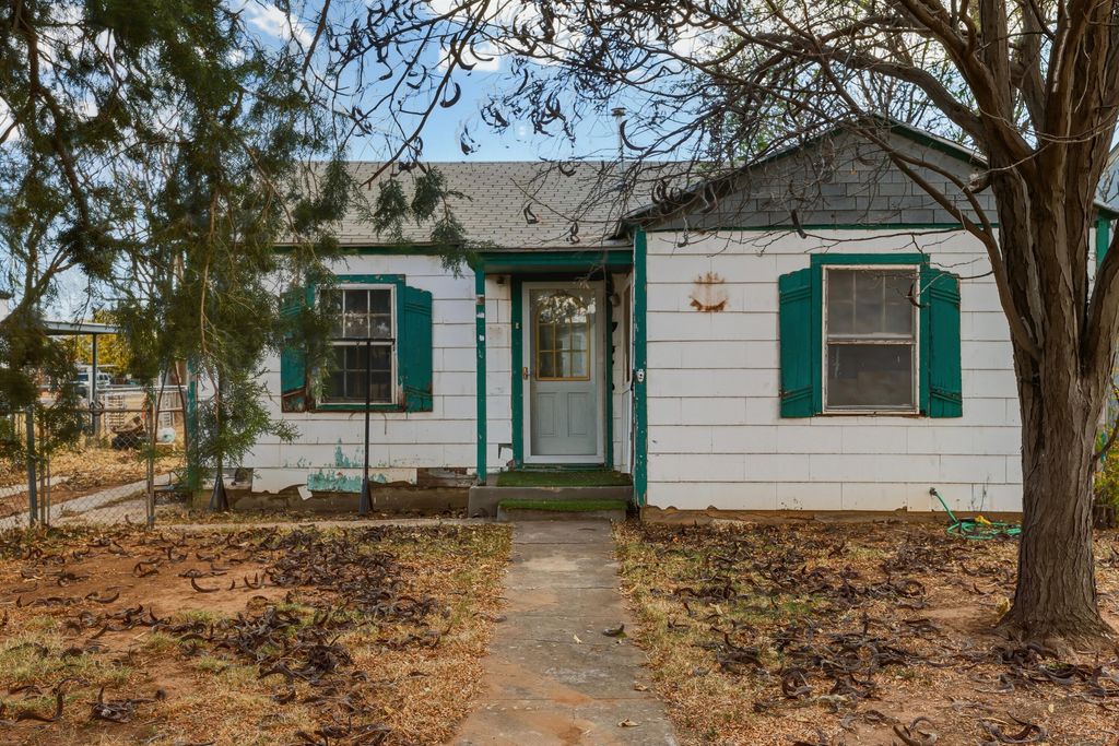 2315 2nd Street, Lubbock, TX 79415