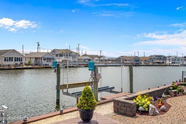 348 Venice Drive, Lavallette, NJ 08735
