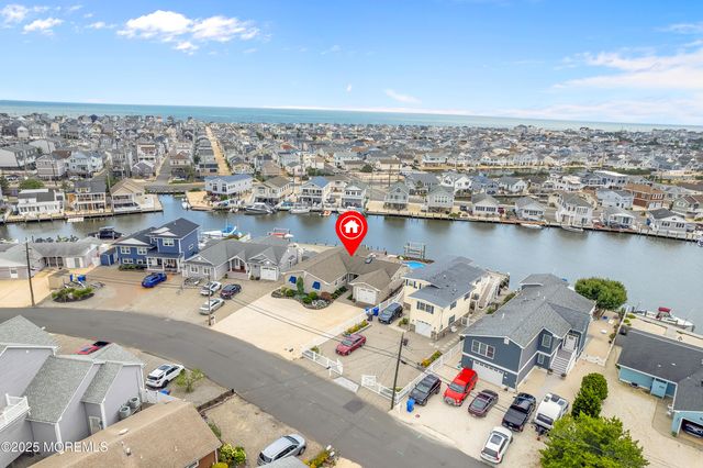 348 Venice Drive, Lavallette, NJ 08735