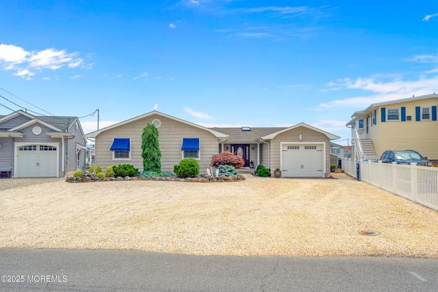 348 Venice Drive, Lavallette, NJ 08735