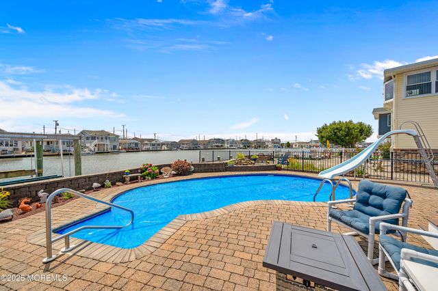 348 Venice Drive, Lavallette, NJ 08735