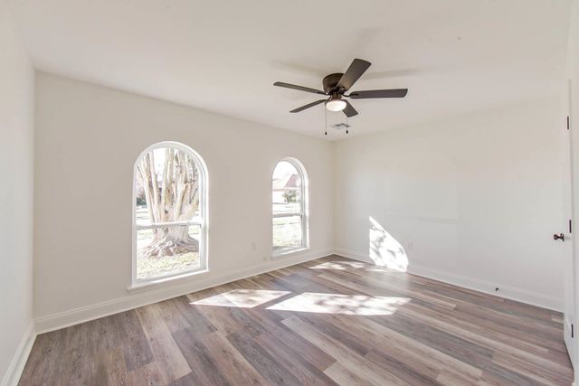 2902 Creole Dr, Houma, LA 70364