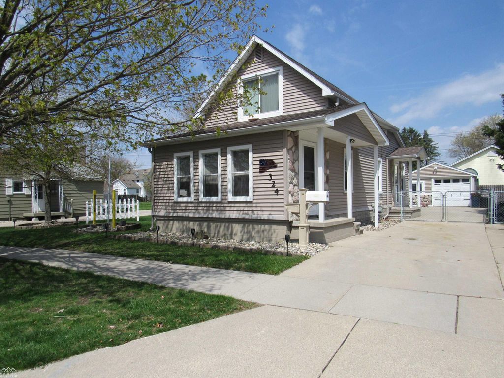 324 W Saint Clair Street, Marine City, MI 48039