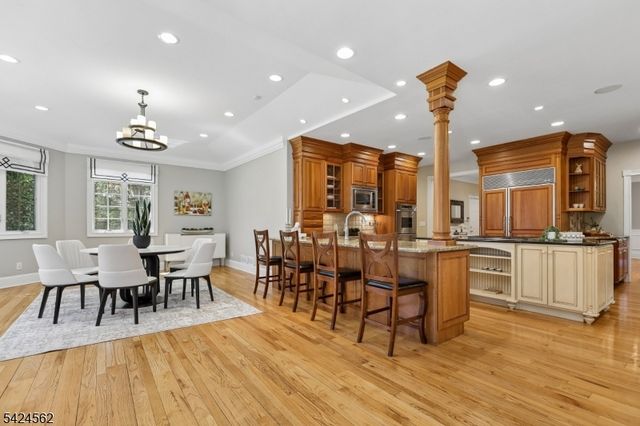 33 Saddlewood Ct, Montgomery Twp., NJ 08502