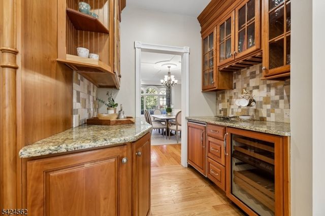33 Saddlewood Ct, Montgomery Twp., NJ 08502