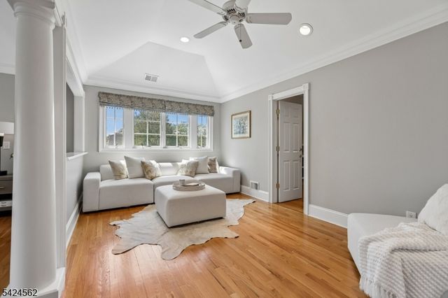 33 Saddlewood Ct, Montgomery Twp., NJ 08502