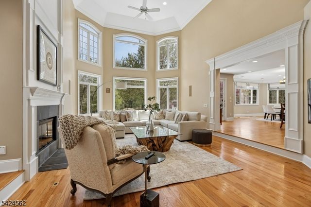 33 Saddlewood Ct, Montgomery Twp., NJ 08502