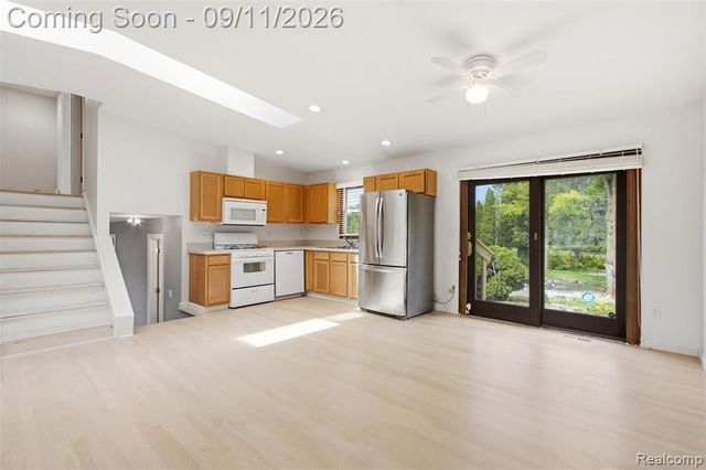 5150 Commerce Road, West Bloomfield, MI 48324