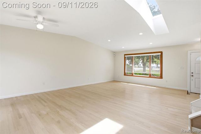 5150 Commerce Road, West Bloomfield, MI 48324