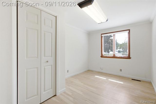 5150 Commerce Road, West Bloomfield, MI 48324