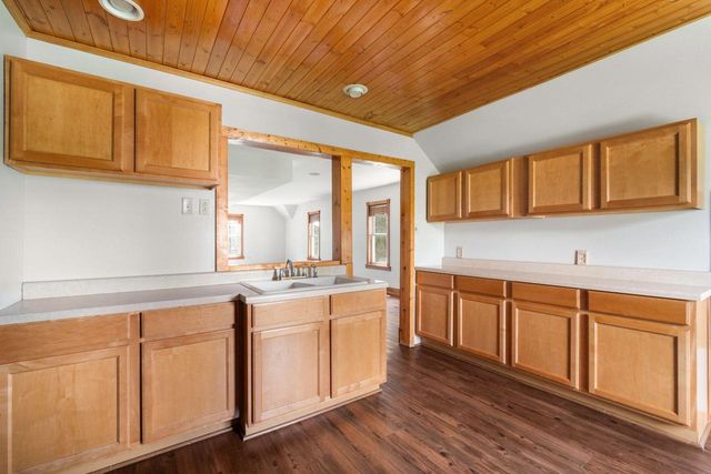 N88W16226 Park BOULEVARD, Menomonee Falls, WI 53051