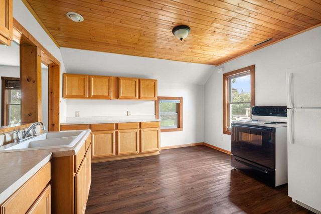 N88W16226 Park BOULEVARD, Menomonee Falls, WI 53051