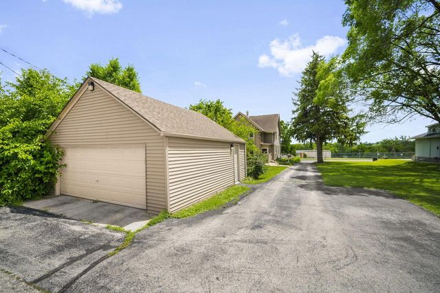N88W16226 Park BOULEVARD, Menomonee Falls, WI 53051