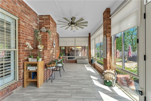 22849 Lawlis Road, Siloam Springs, AR 72761