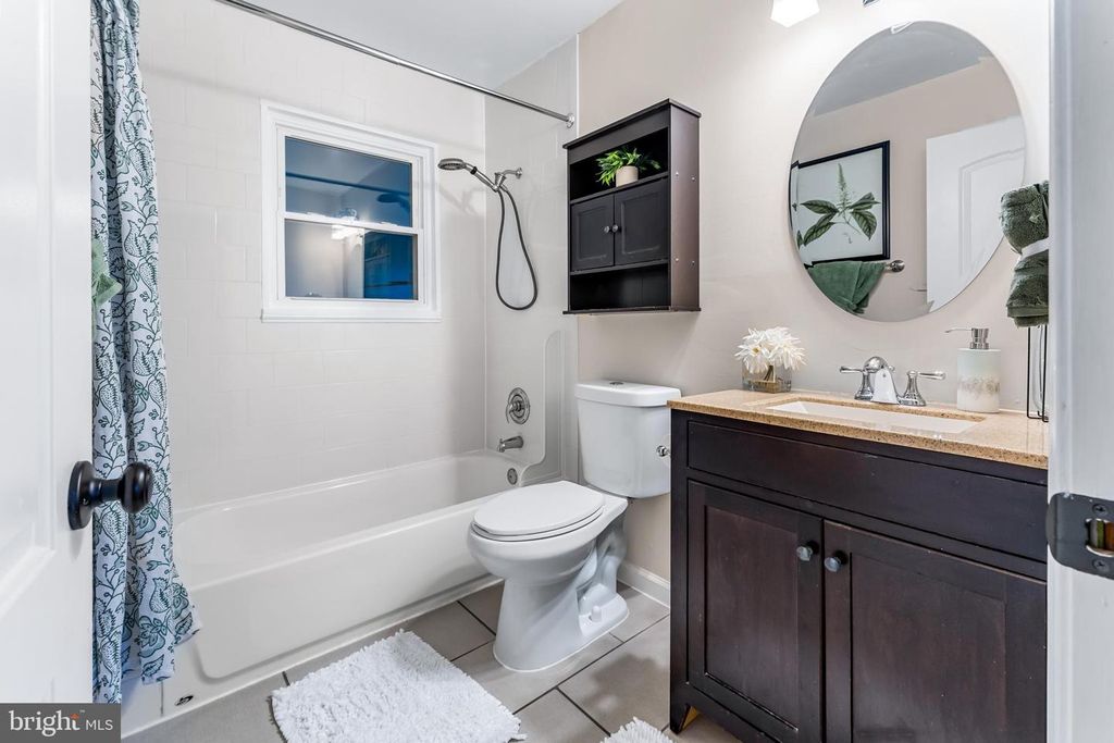 Image 17 of property listing at 415 IRENE DR, Glen Burnie, MD 21061